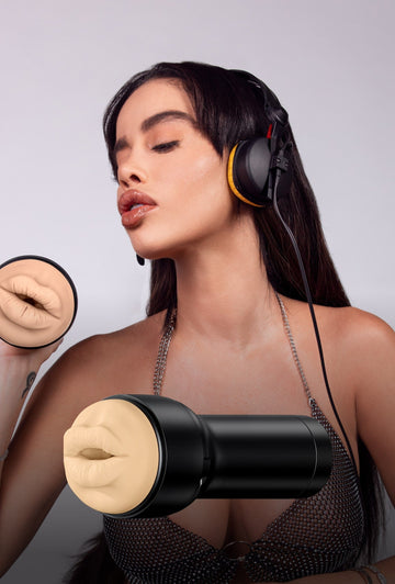 ビクトリア・ジューン・マウス KIIROO-Victoria with feelvictoria mouth stroker