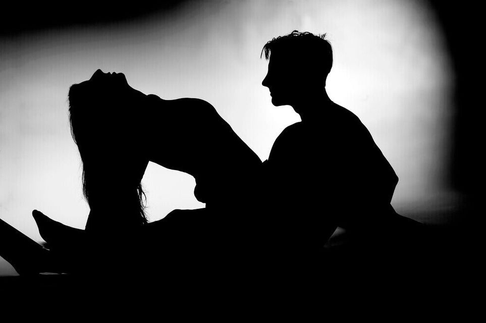 KIIROO-遠距離恋愛におけるカーマスートラとセックステクニックの融合