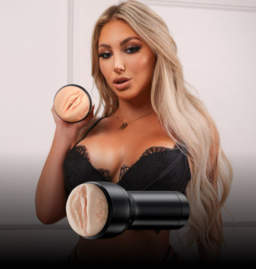 KIIROO-kayley holding her feelKayley stroker