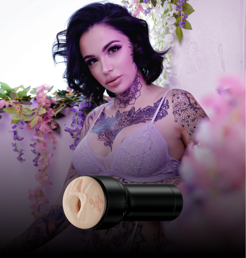 KIIROO-Leigh, and FeelLeigh stroker 